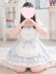 めい(22)